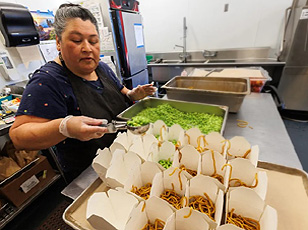 school-lunch-web